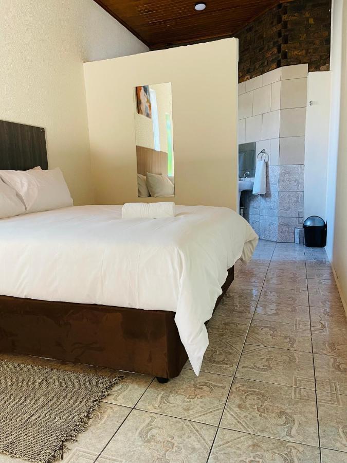 Host Hub Guest House Kempton Park Exteriér fotografie