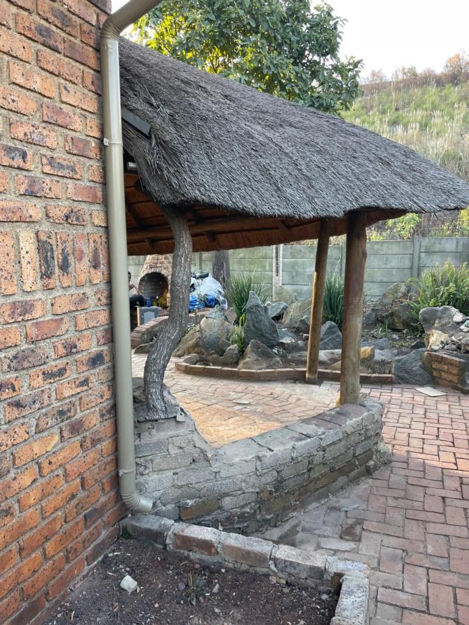 Host Hub Guest House Kempton Park Exteriér fotografie