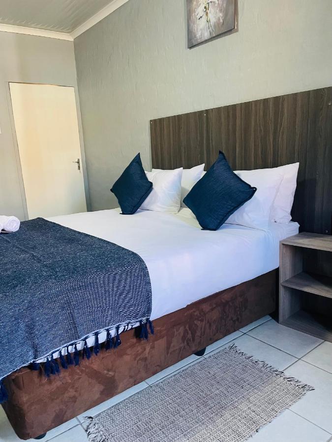 Host Hub Guest House Kempton Park Exteriér fotografie