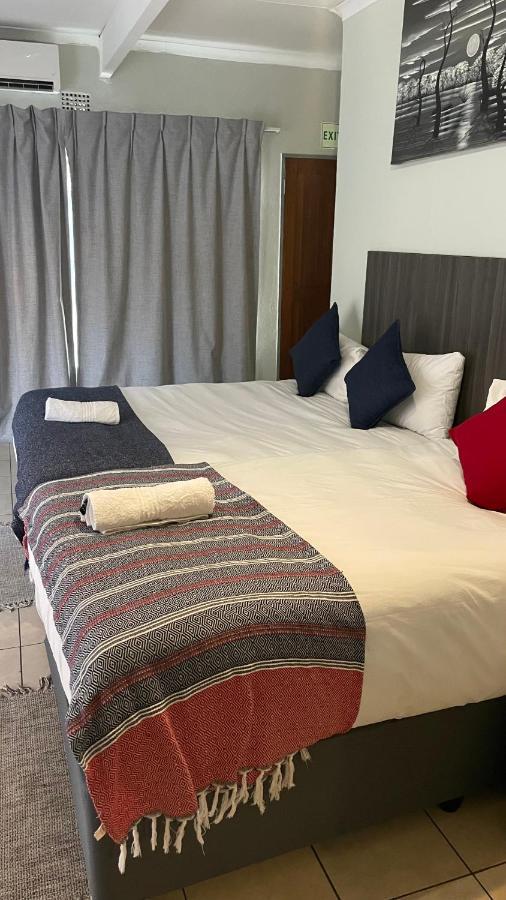 Host Hub Guest House Kempton Park Exteriér fotografie