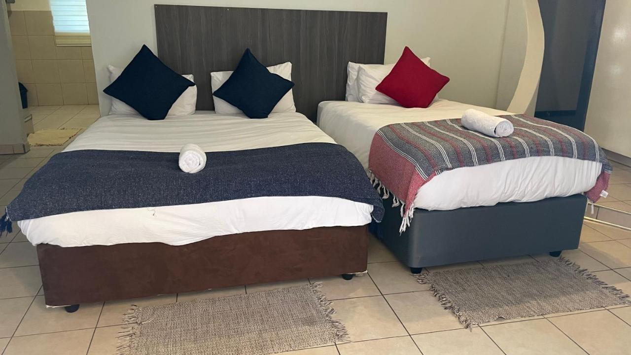 Host Hub Guest House Kempton Park Exteriér fotografie